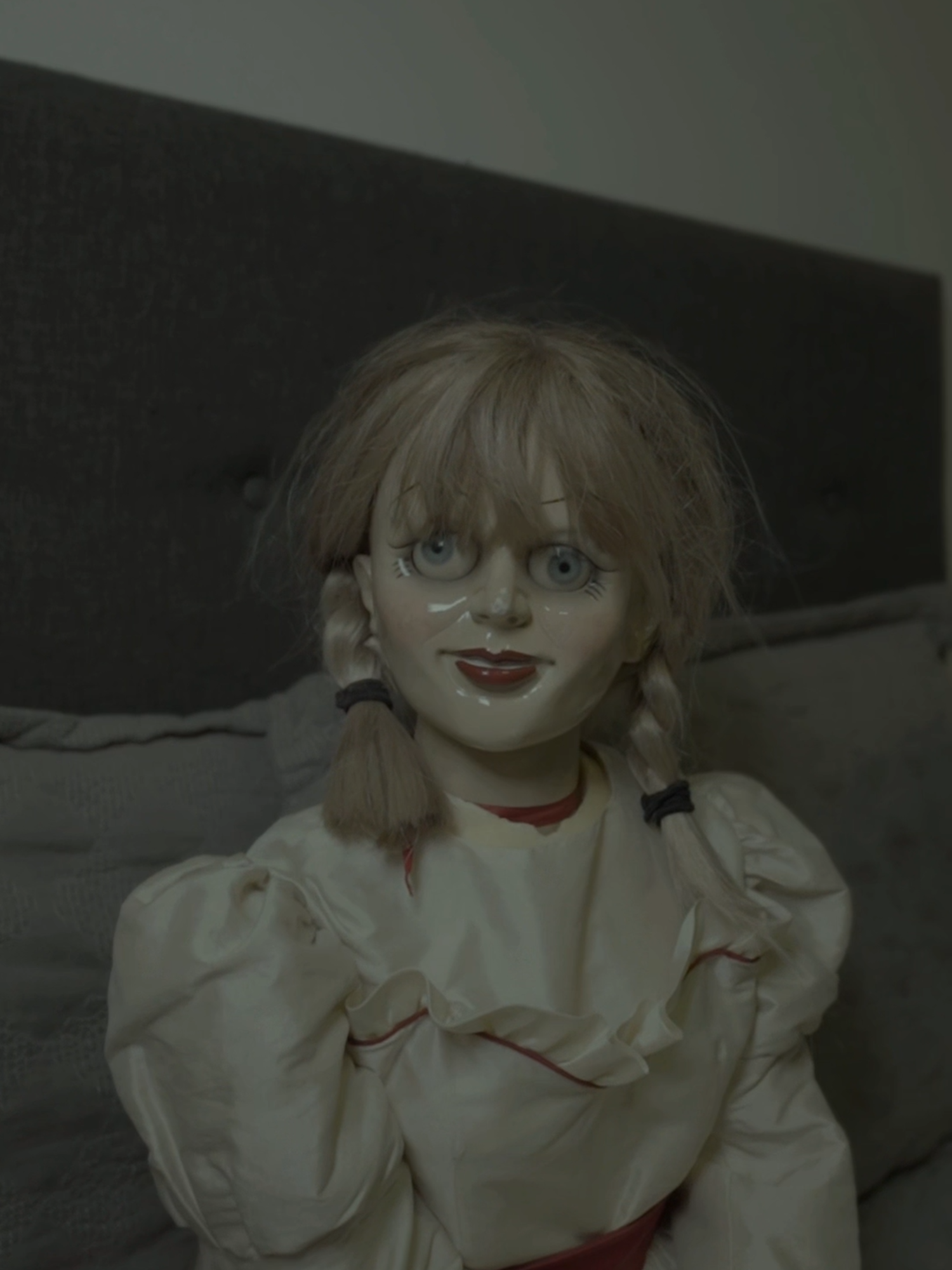 Y tú ¿pasarías una noche con Anabelle?... 😨😥💀 EL CONJURO 4: ÚLTIMOS RITOS 📌Preventa activa 📌Estreno 4 de setiembre 🎥@luisbrousset #paratii #fyp #cineplanet #elconjuro #annabelle #elconjuro4 #espososwarren #terror #horror #creepy #peliculasdeterror