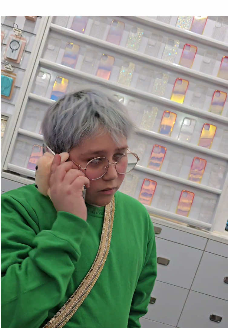 ¡Estamos oficialmente en TikTok! 🎉 Y qué mejor forma de inaugurar que con un video junto a @423family 🪭 Para celebrarlo, vamos a lanzar nuestro PRIMER SORTEO 🥳 🎁 3 GANADORES se llevarán: 📲1 carcasa a elección + stickers  ¿Cómo participar? 👉Síguenos 💬Comenta este video 🔗Comparte el video  ¡Listo! Así de fácil 😉 Nos encanta estar por aquí… y esto apenas comienza 🚀 ‼️El concurso es válido solo para chile y anunciaremos a los ganadores en comenterios el lunes 01 de septiembre del 2025‼️ #LaCasaDeLasCarcasas #accesorios #carcasas #chile #niñolocomia 