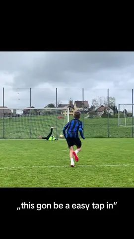 #whodecidedthat #footballtiktok #goalkeeper 