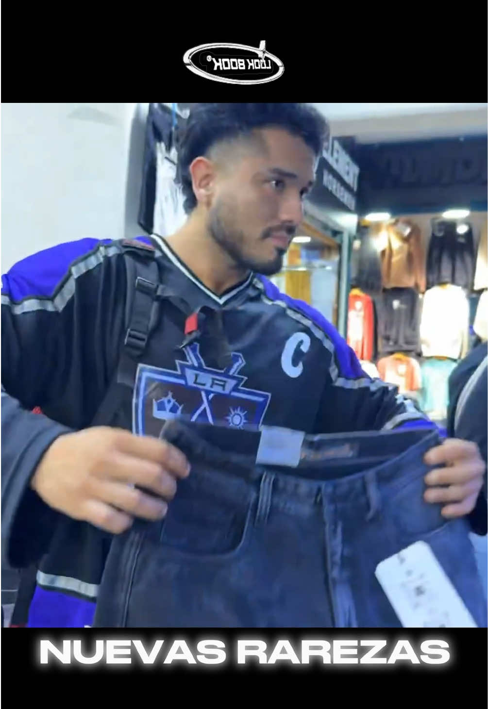 @Sebastian Carpio visitó nuestra tienda en Gamarra y se ganó con las reales rarezas en pants 🥷🏻🔥  #seeb99 #kick #clips #gamarra #viral 