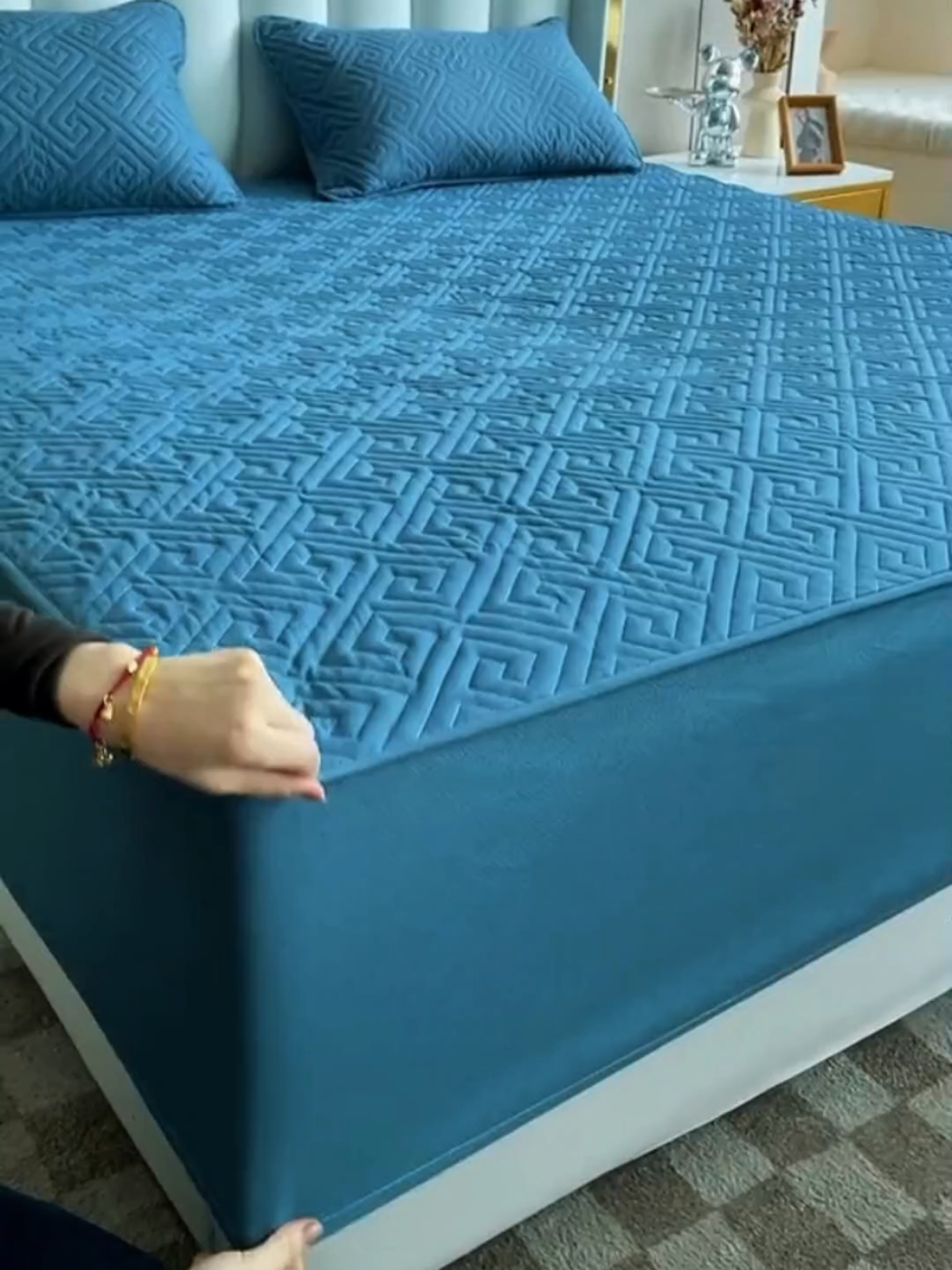 Aproveitem o desconto dessa capa impermeável para colchão  #capa #colchão #cama #casa #protetor 