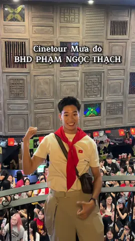 Lần đầu em Huy Tít trong vai Tấn được đi cinetour vui hết nấccccc ạ cảm ơn mng đã yêu quý và xem Mưa Đỏ ạ 🇻🇳#muado #tanmuado #xuhuong #dvhuytit #2thang9 