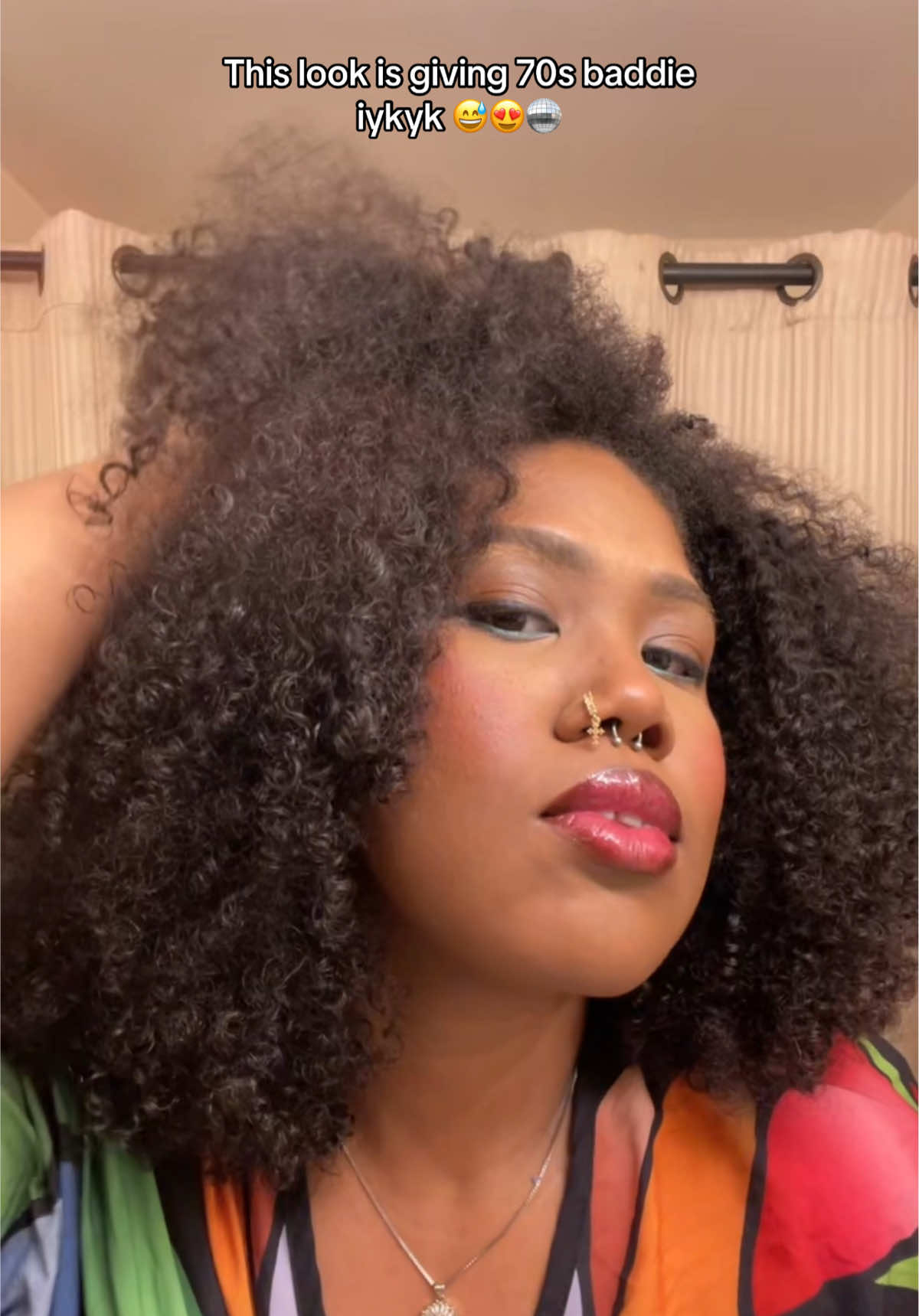 I obviously was having too much fun this day 😂😍🤦🏽‍♀️ but I love this look 💋 #70sfashion #auntie #drafts #dreamgirls #imsoul   