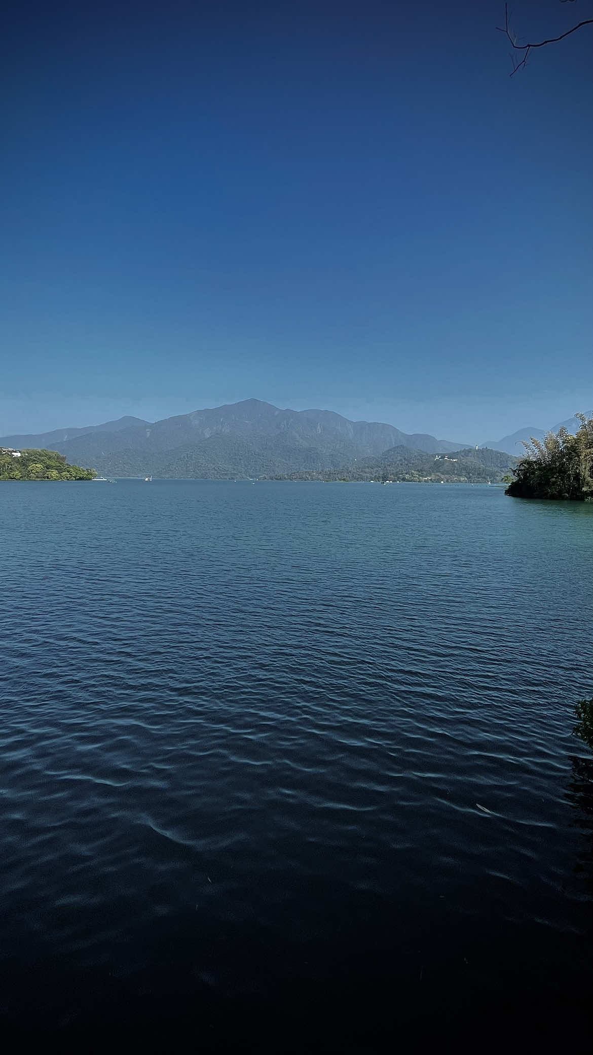 Slow pace Sunmoon-Lake Coordinate 23.862282,120.901817 Altitude 750m enjoy your life #sunmoonlake #Ji̍tgoa̍tthâm