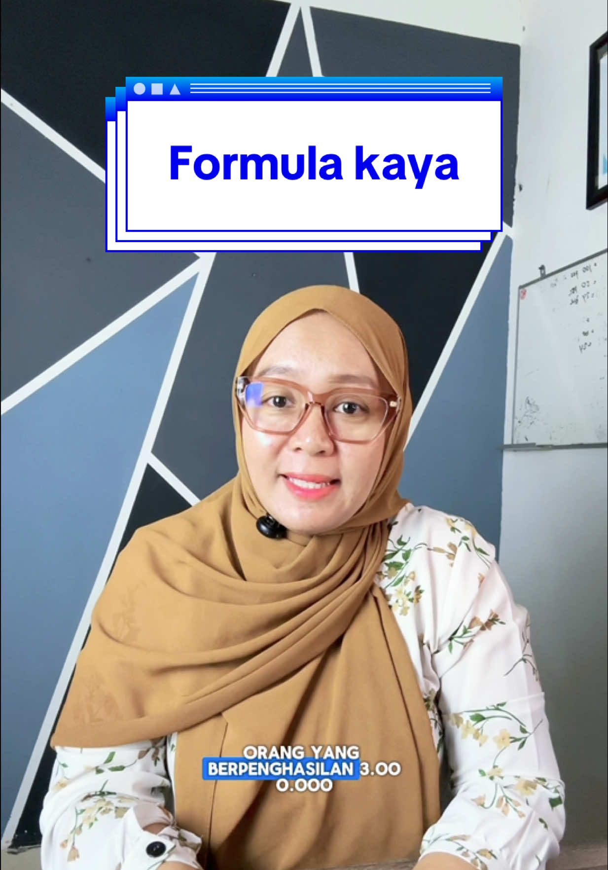 Edisi 12.4✅ Formula Kaya Orang yang berpenghasilan 3 juta akan selalu berpikir bahwa orang yang berpenghasilan 5 juta lebih kaya. Orang yang berpenghasilan 5 juta akan selalu berpikir bahwa orang yang berpenghasilan 10 juta lebih kaya. Secara matematis, siapa pun yang berpenghasilan banyak tentu saja lebih kaya. Namun, rumus kekayaan adalah Tabungan  plus Aset dikurangi Utang. Artinya, untuk membangun rasa kaya, Anda perlu memiliki banyak tabungan, mengumpulkan aset, dan melunasi semua utang2 anda. Kekayaan tidak bergantung pada berapa banyak penghasilan seseorang, tetapi berapa lama mereka dapat bertahan hidup tanpa gaji. Dan jika Anda merasa menabung saja sudah cukup sulit, itu berarti Anda perlu memikirkan bagaimana cara meningkatkan penghasilan agar Anda memiliki uang tambahan untuk ditabung. Pakar Keuangan Tuan Azizi Ali berkata, 