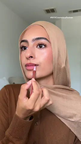 #NYXCosmeticsPartner Who doesn’t love a lip liner stain @NYX Professional Makeup  Product Used:  -Lip Lingerie Liner Stain in “Naughty Nude”