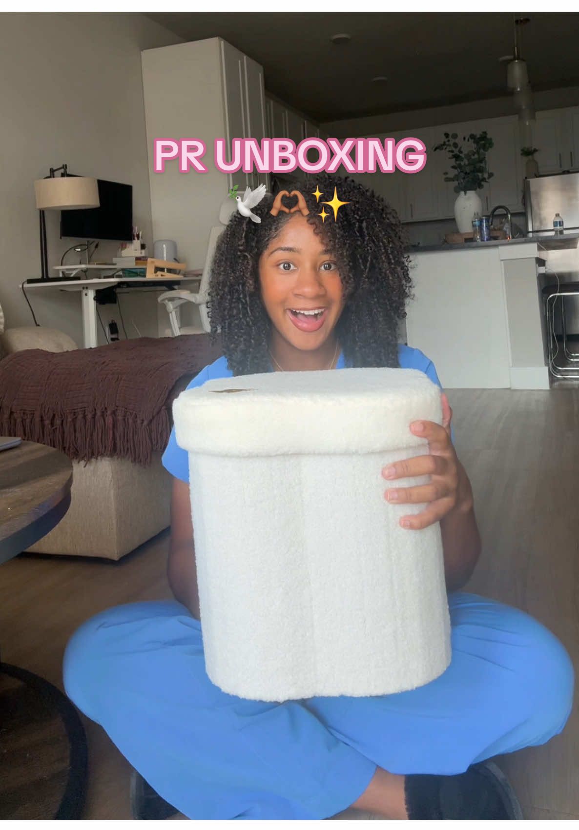 I feel so spoiled 🩵🥹 🕊️thank you so much @Dove Beauty & Personal Care!! Can’t wait to add these to my self care days 🫶🏽🩵 #prunboxing #microinfluencer #unboxingpr #howtogetprpackages #unboxing 