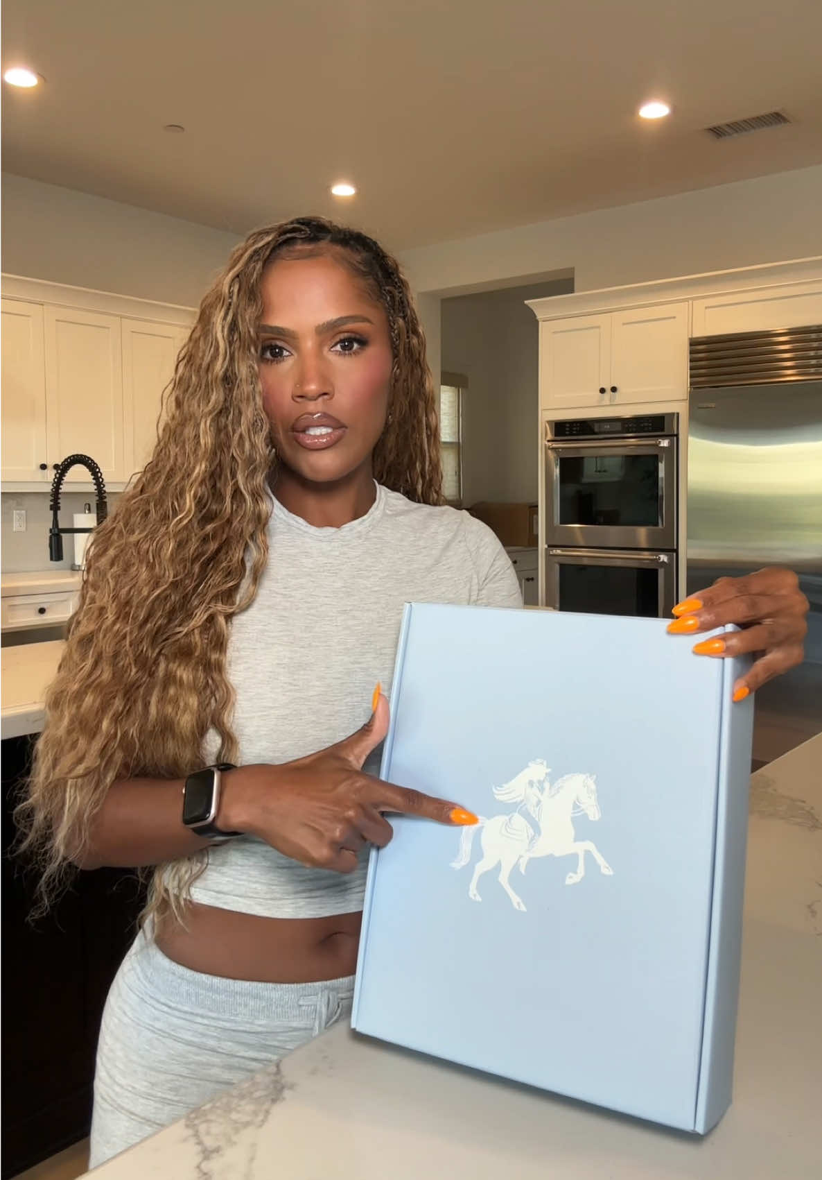 I just received the Beyoncé x Levis collection and I had no ideas Levi’s made 501 curve! This might be the perfect pair of jeans. Thank you @Levi’s @Beyoncé ! #denim #levis #Beyonce  Levi’s 501 curve