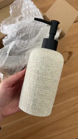 Un rápido unboxing de este maravilloso set de baño 😍 www.laihome.cl   #baño #setbaño #decoration #deco #hogar 