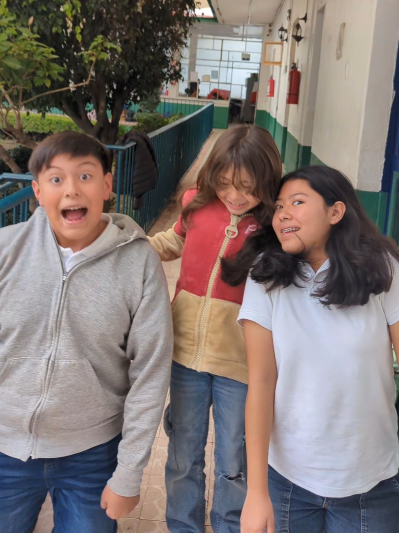 ¡Los extrañamos 🥺😅🌟! #escuela #funny 