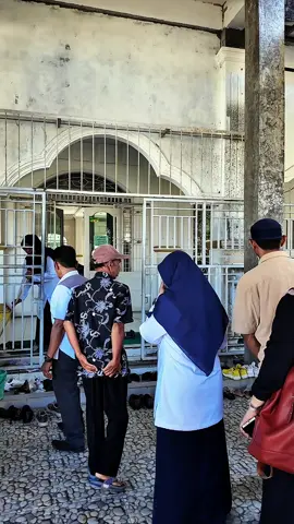 MAN 2 Padang Gelar Sosialisasi TKA untuk Orang Tua Siswa Padang, Humas - MAN 2 Padang menggelar sosialisasi Tes Kemampuan Akademik (TKA) bagi orang tua siswa kelas XII di Masjid Ikhwanussafa, Selasa (26/8/2025). Kegiatan tersebut dipimpin langsung oleh Kepala Madrasah, Ahmad Asdi. Asdi menjelaskan, TKA merupakan kebijakan pemerintah yang wajib diikuti seluruh siswa sebagai syarat masuk perguruan tinggi negeri (PTN). 