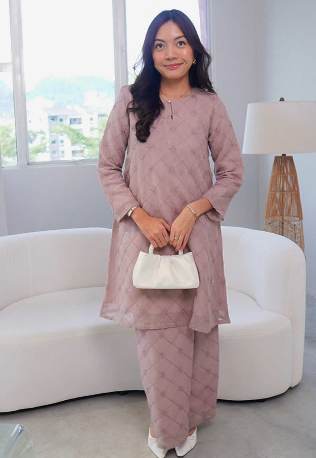 feeling pretty with kurung riau linen in dusty pink💖 💓now available in size S-3XL💓 #kurungklasik #kurungriau #fyp #raya #kurungmurah 