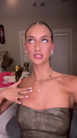 In his fav ❄️ 🐰 