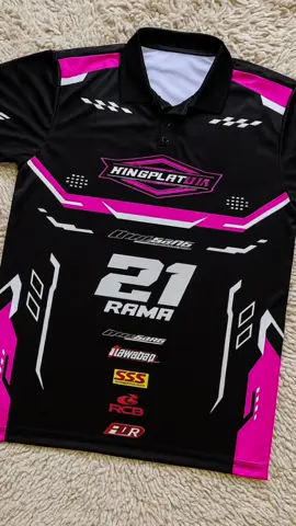 bisa request nama 🔥 Jersey Racing Keren Abis! 🔥 Tampil makin percaya diri di jalan atau sirkuit dengan desain sporty dan bahan adem nyaman dipakai seharian. 🚀 📌 Cocok buat riding, nongkrong, atau sekadar gaya stylish! Klik keranjang kuning sekarang sebelum kehabisan! 🛒 #JerseyRacing #BajuRacing #JerseyMotor #OutfitRiding #BajuSporty 