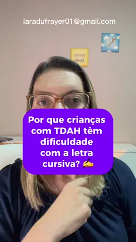 🕵🏼‍♀️✍️ Letra feia não é falta de capricho. Crianças com TDAH enfrentam desafios reais na escrita cursiva, e isso merece mais compreensão, não cobrança.  A letra é só o meio. O que elas têm a dizer… isso sim importa. #T#TDAHE#EscritaE#EmpatiaNaEducaçãoN#Neurodiversidade#CapCut
