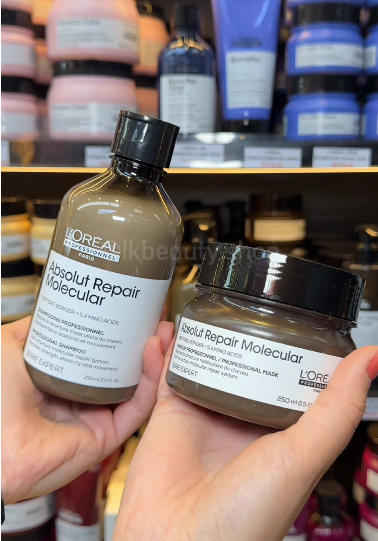 L’ORÉAL PROFESSIONNEL: OS MELHORES TRATAMENTOS👀✨ Uma das marcas mais renomadas do mundo quando o assunto é cabelo saudável e resultado de salão! 💇‍♀️💖 Com fórmulas inovadoras e tecnologia exclusiva, a L’Oréal transforma qualquer fio com brilho, força e nutrição de alta performance. ✨🔥 📍 Rua Miller, 561 – Brás #brás #beauty #sp #beleza #fy 