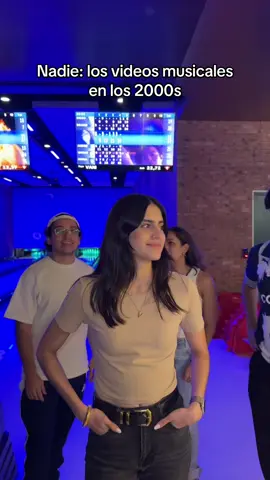 JAJJA lit todos eran en el boliche #victorious #justinbieber #vanessahudgens #2000 