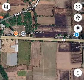 En Venta 13mil Metros Cuadrados de Terreno(casi 2 manzanas de Terreno) San Vicente, Apastepeque  80 metros frente a la Carretera Panamericana por 163 metros de fondo por Gasolinara 1 Pupuseria La Infancia,entre  La Cruzadia y el Desvio Los Cocos Excelente para: Gasolinera Centro Comercial  Supermercado  Ferreterías  Agroservicio  Bodegas Etc. Llamar al Teléfono  503 6125 2729 