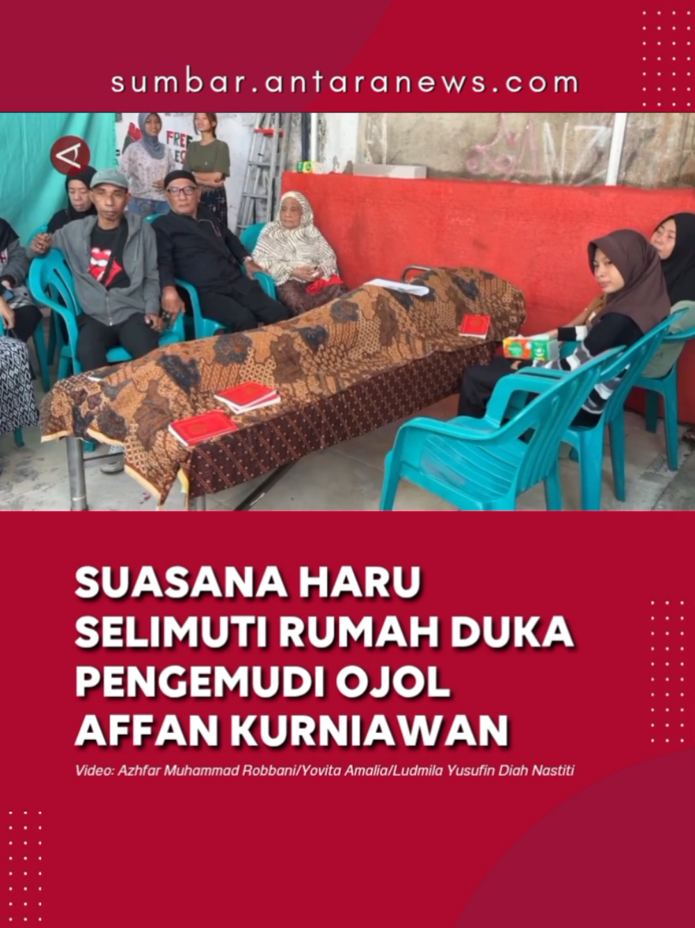 Suasana haru selimuti rumah duka pengemudi ojol Affan Kurniawan ANTARA - Suasana haru menyelimuti rumah duka keluarga Affan Kurniawan pada Jumat, (29/8) pagi. Affan merupakan pengemudi ojek daring (ojol) yang meninggal dunia usai dilindas kendaraan taktis Brimob di Pejompongan, Jakarta Pusat, Kamis (28/8) malam. (Azhfar Muhammad Robbani/Yovita Amalia/Ludmila Yusufin Diah Nastiti) #ojol #ojekonline #polriindonesia #polisi #brimobpolri 