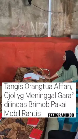 Suasana duka mendalam menyelimuti kediaman Affan Kurniawan (21), seorang pengemudi ojek online (ojol) yang tewas mengenaskan setelah terlindas kendaraan taktis (rantis) Barracuda milik Brimob dalam insiden kericuhan demo di Jakarta pada Kamis malam (28/8). Affan, warga Jalan Lasem, Menteng, Jakarta Selatan, menjadi korban saat aparat kepolisian membubarkan aksi unjuk rasa di sekitar Gedung DPR RI. Ia tewas di lokasi kejadian meskipun sempat dilarikan ke Rumah Sakit Cipto Mangunkusumo (RSCM). Affan merupakan warga Jalan Lasem, Menteng, Jakarta Selatan.