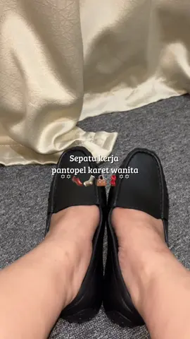 Nyaman banget dipakai empuk ga bikin sakit enteng banget jdi makin semangat kerjanya kalo udh punya sepatu kyk gni 🫶 #fyp #sepatukaret #kerja #perantauan #fypage 