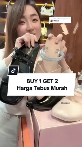 Replying to @Quincy.bags normal size aja ya say tapi kaki lebar gemoy naik 1 size #promomakangajian #lisaquincy1 #sendal #buy1get2 #viralvideo 