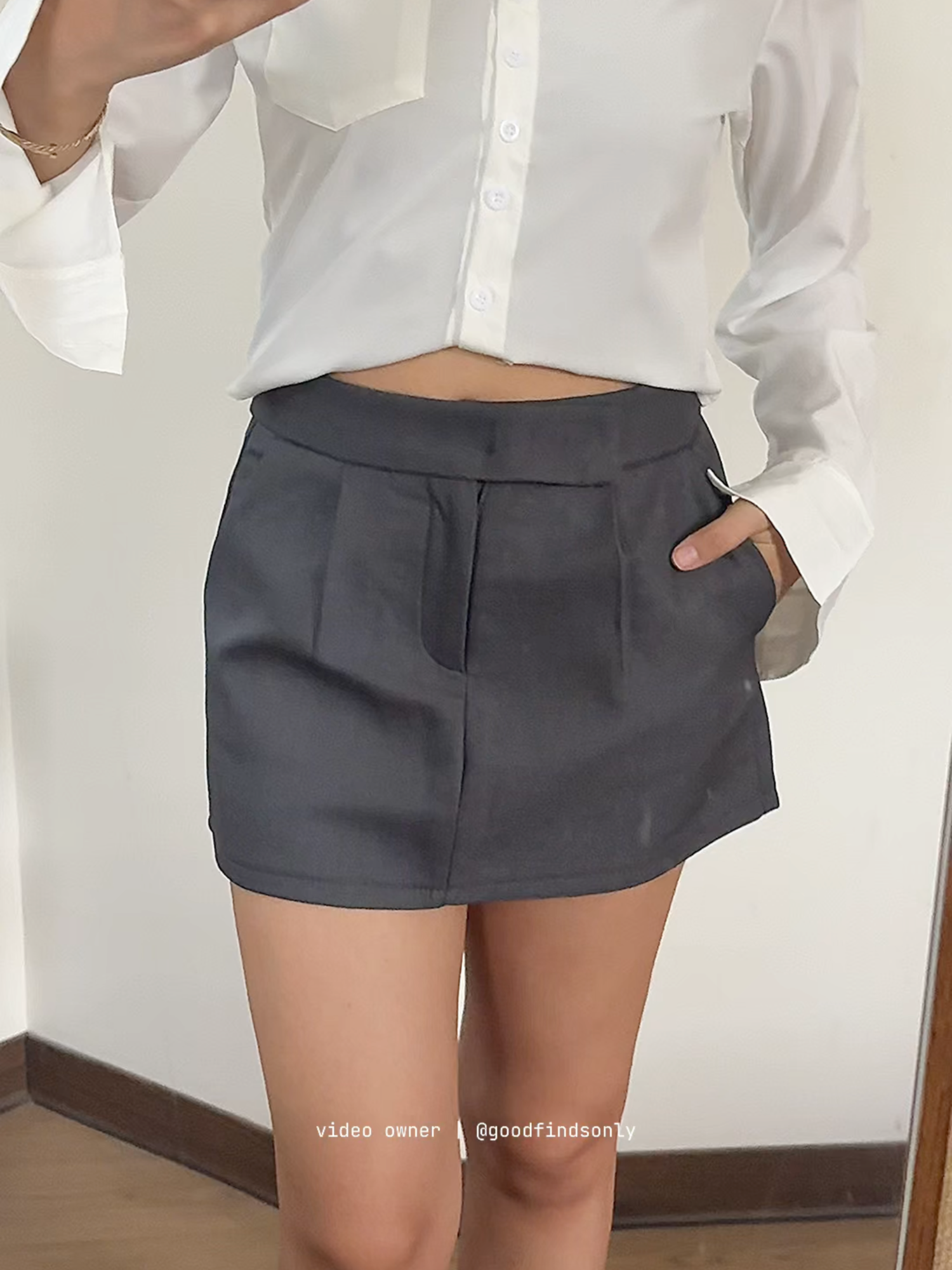 quality is 10/10 💌 size up for a better fit! #miniskirt #cargoskirt #carine #skort #skirtoutfit