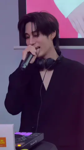 อันนี้เป็นดีเจอยู่ผับแถวไหนคะ อยากไปเจอ #tle_mtm 