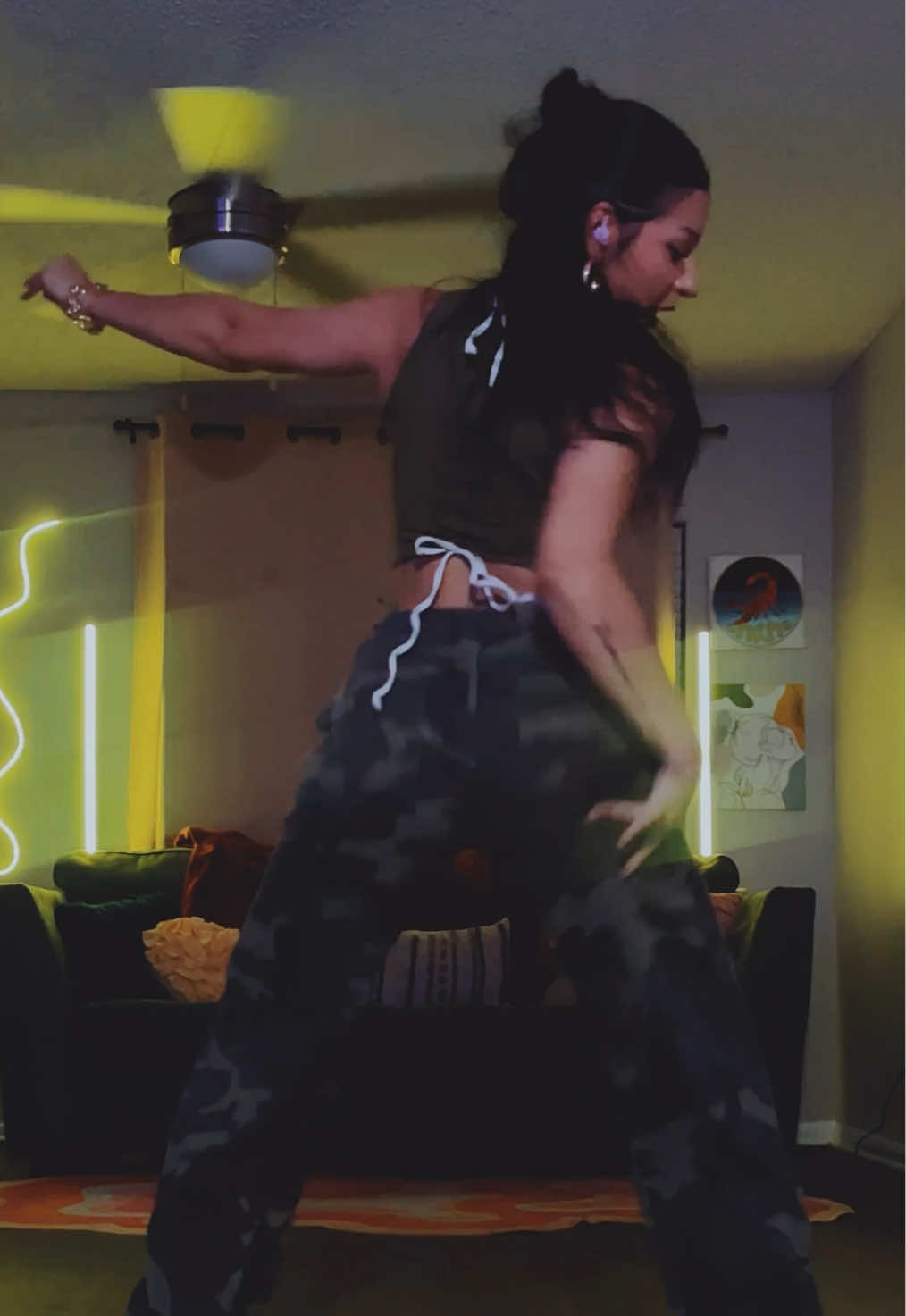 Don’t be fooled, I fell at the end #trendingdance #dancer #dancechallenge #tampadancer #dancetrend 