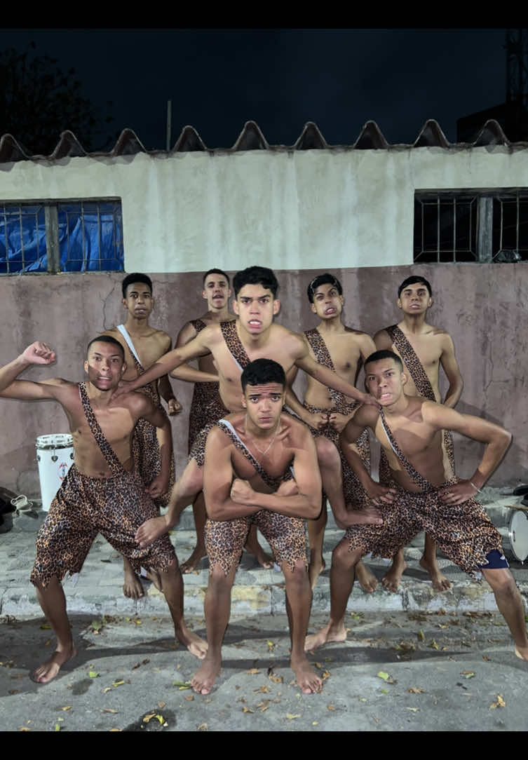 Pega essa pedrada pra vocês aproveitar o final de semana daquele jeito! ❤️🥁