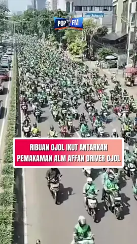 Merinding! Ribuan ojol konvoi mengantarkan alm Affan Kurniawan di TPU Karet Bivak untuk dimakamkan.  #popfmindonesia #affan #ojol #brimob #demo 