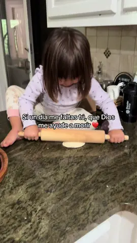 Hoy nos dijeron que la Hemoglobinas de Jerusalema estaba baja, peor gracias a Dios no fue nada grave 💕😔#jerusalema #hija 