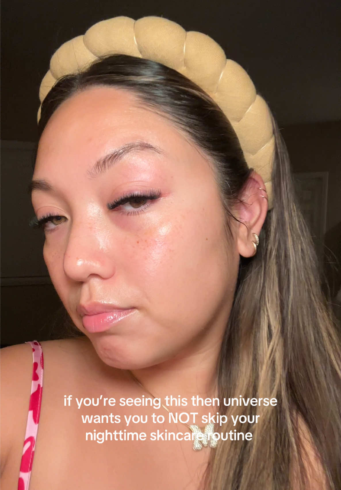 baddies don’t skip their skincare #glassskin #skincareroutine #skincare #koreanskincare #glassskinroutine 