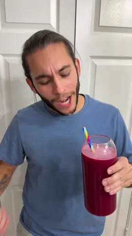Aquí tomando mi jugo mágico 🤭🔥