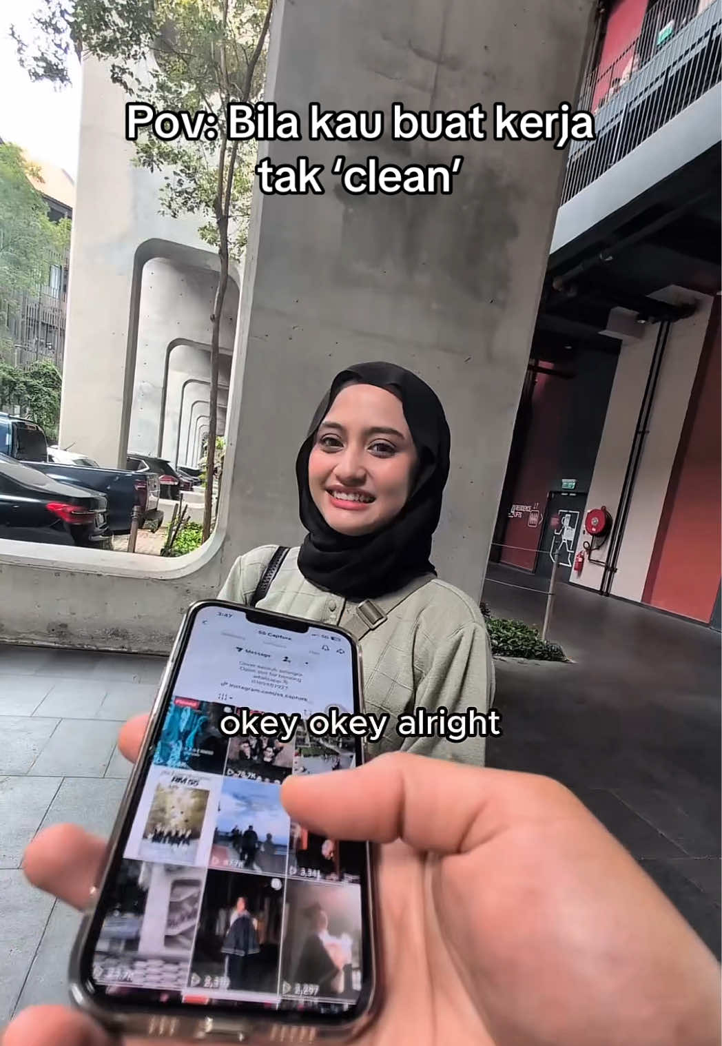 Macam kantoi je…macam sudah tahu-tahu 🤣 #streetphotography #photographer #videographer #thrulenzz 