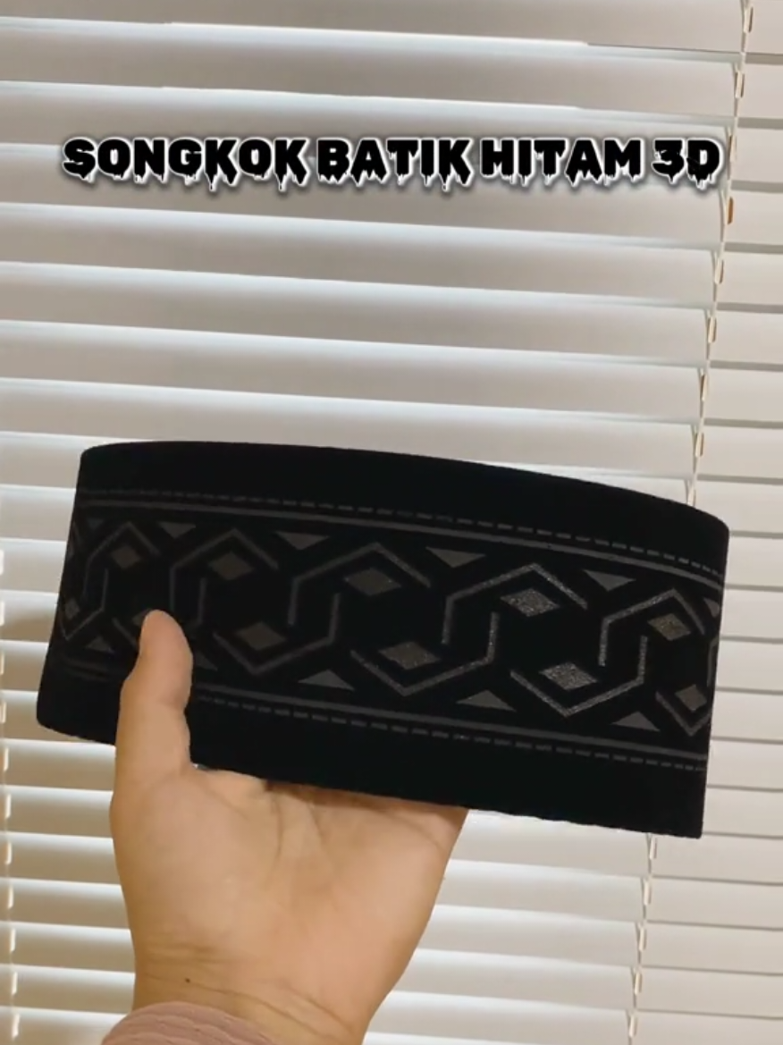 Songkok batik hitam motif 3D by nabina cocok untuk kalian yg pengin tampil beda di berbagai acara. motif 3D yg menarik dengan bahan yg berkualitas yg sangat nyaman dan cocok dipakai kalian. stok tersedia banyak, silahkan bisa CO di keranjang kuning sebelum kehabisan kak 😍. #songkok #peci #pecimurah #songkokhitam #songkokmotif 