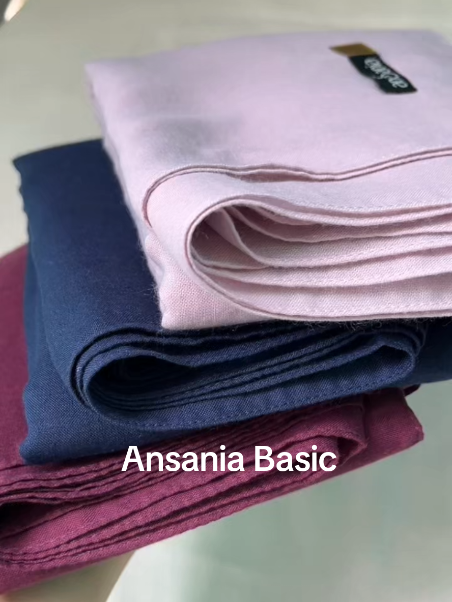 ✨ Mood kamu hari ini navy yang cool, burgundy yang elegan, atau soft pink yang manis?✨ Ansania Basic hadir dengan bahan ringan & adem, gampang dibentuk, plus nyaman banget dipakai seharian. Warna-warnanya juga timeless, jadi bisa mix & match ke outfit apa aja tanpa ribet! 🤎 Menurut kamu, warna mana yang paling cocok banget buat daily hijab andalan? 👇 💬 Tulis di kolom komen ya, kasih ❤️ kalau kamu suka, dan share ke bestie biar nggak ketinggalan. 📌 Buruan klik keranjang sekarang sebelum stok warna favorit kamu habis~ 🛒 #Ansania #hijab #fahsion #paydaysale #fyp 