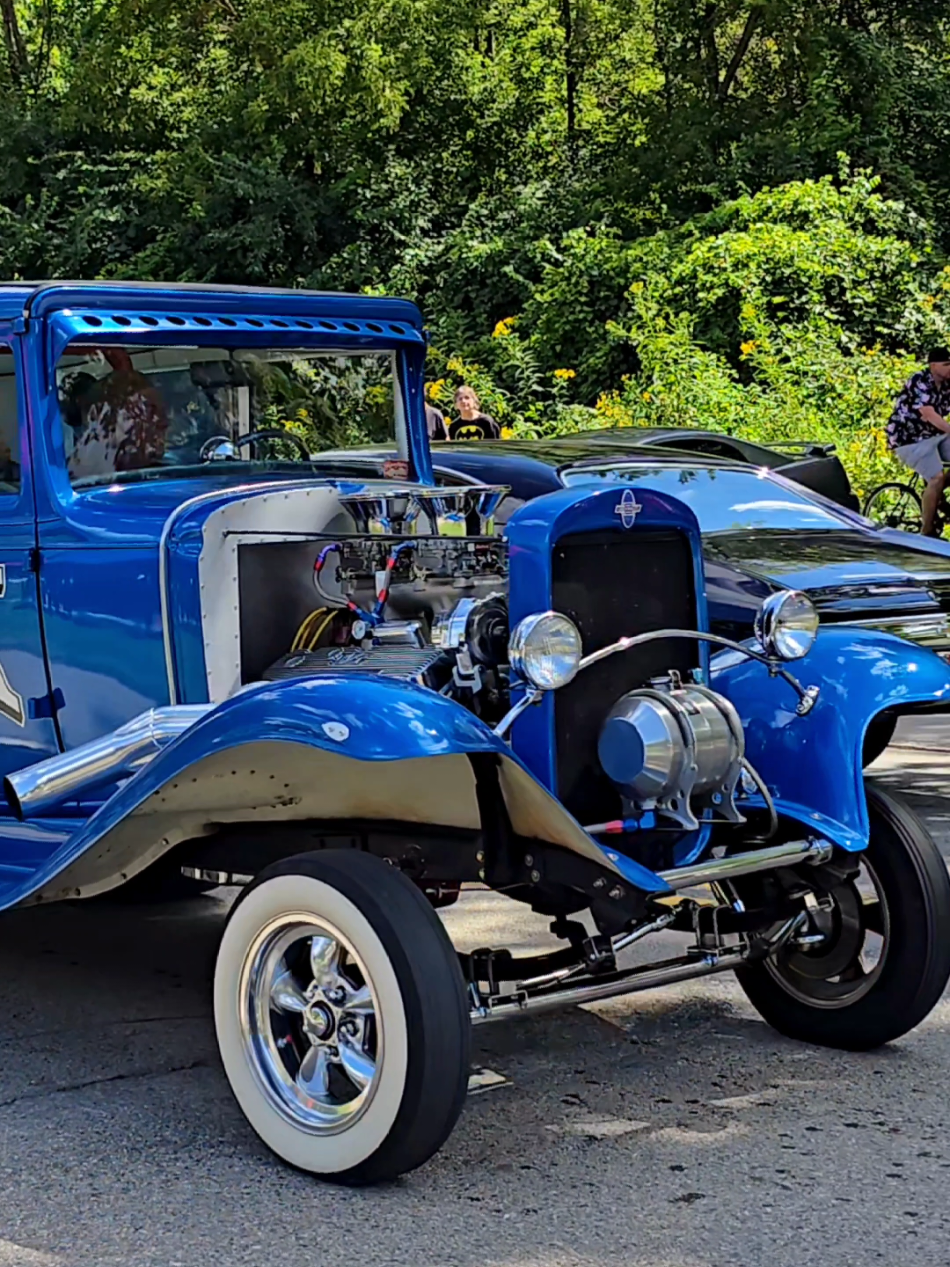 Chevrolet Gasser Classic Car Drive By Engine Sound Cruisin Hines Westland 2025