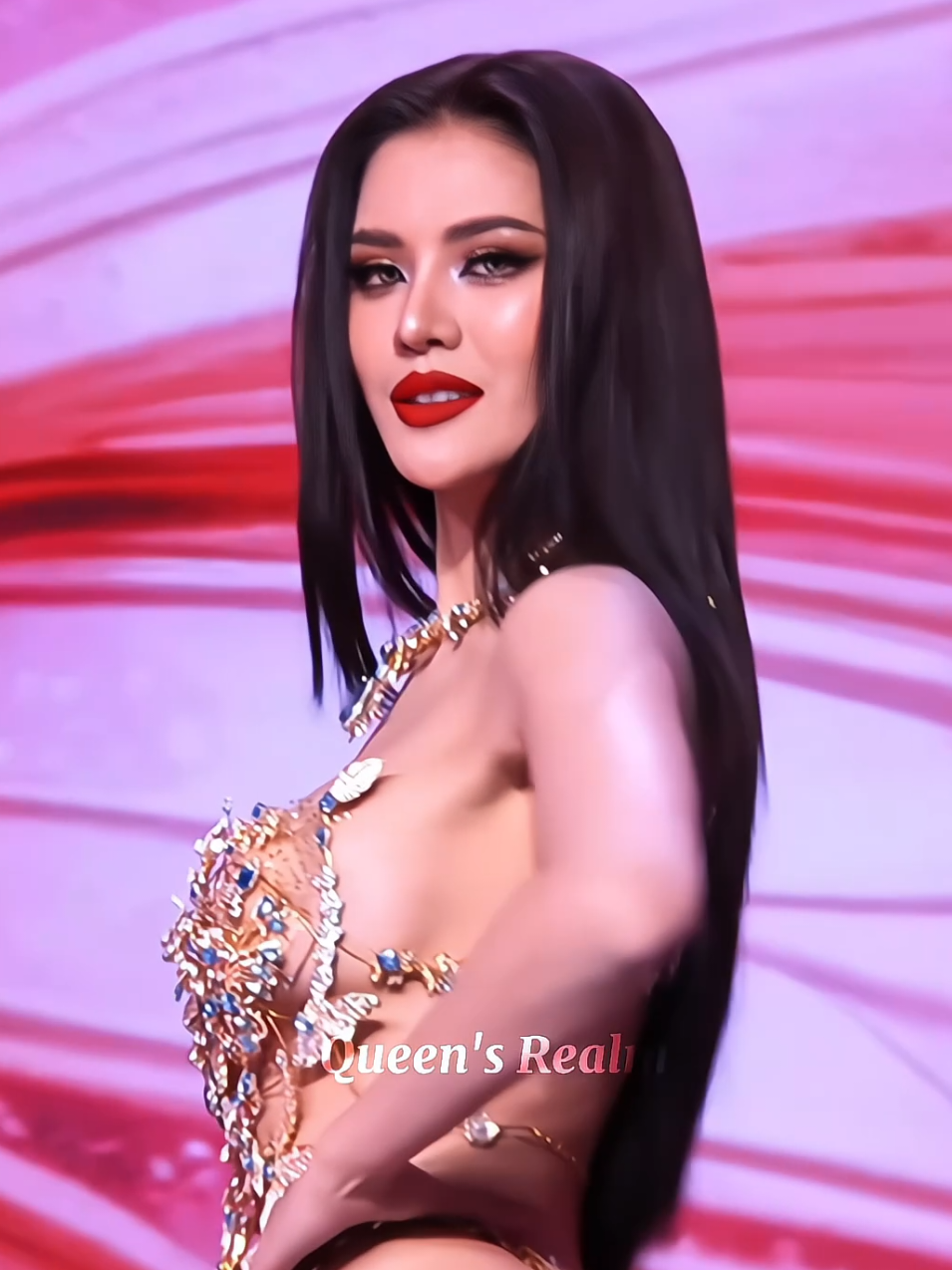 My two favorite evening gowns at MGT2025 & MUT2025 #missgrandthailand #missuniversethailand #beautyqueen #eveninggown #viral 