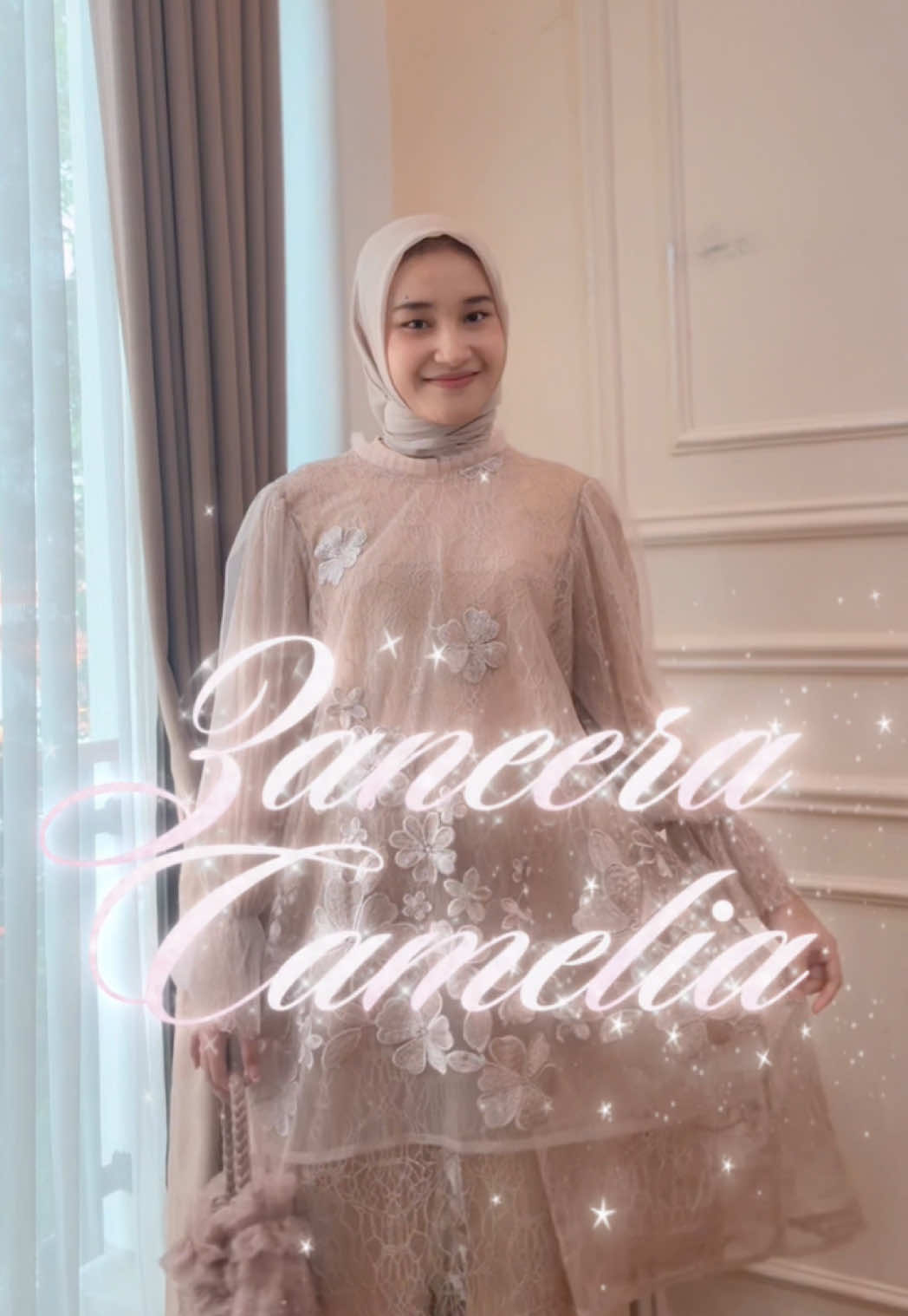 Mau tampil anggun tanpa ribet? Rahasianya ada di sini!🥰✨ Zaneera camelia solusi buat kamu yg pengen anggun tapi males ribet pilih outfit apa🤩💖 Checkout keranjang kuning dearr🛍️ #Outerbrukat #lokalbrand #fyp #ootdhijab #fashiontiktok 