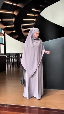Assalamualaikum bun, Masya Allah nyaman banget set syari bahan anti UV premium by Viosa Daily #gamis #dress #abaya #gamisumroh #gamiskekinian 