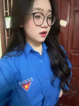 lại áo Đoàn tiếppp