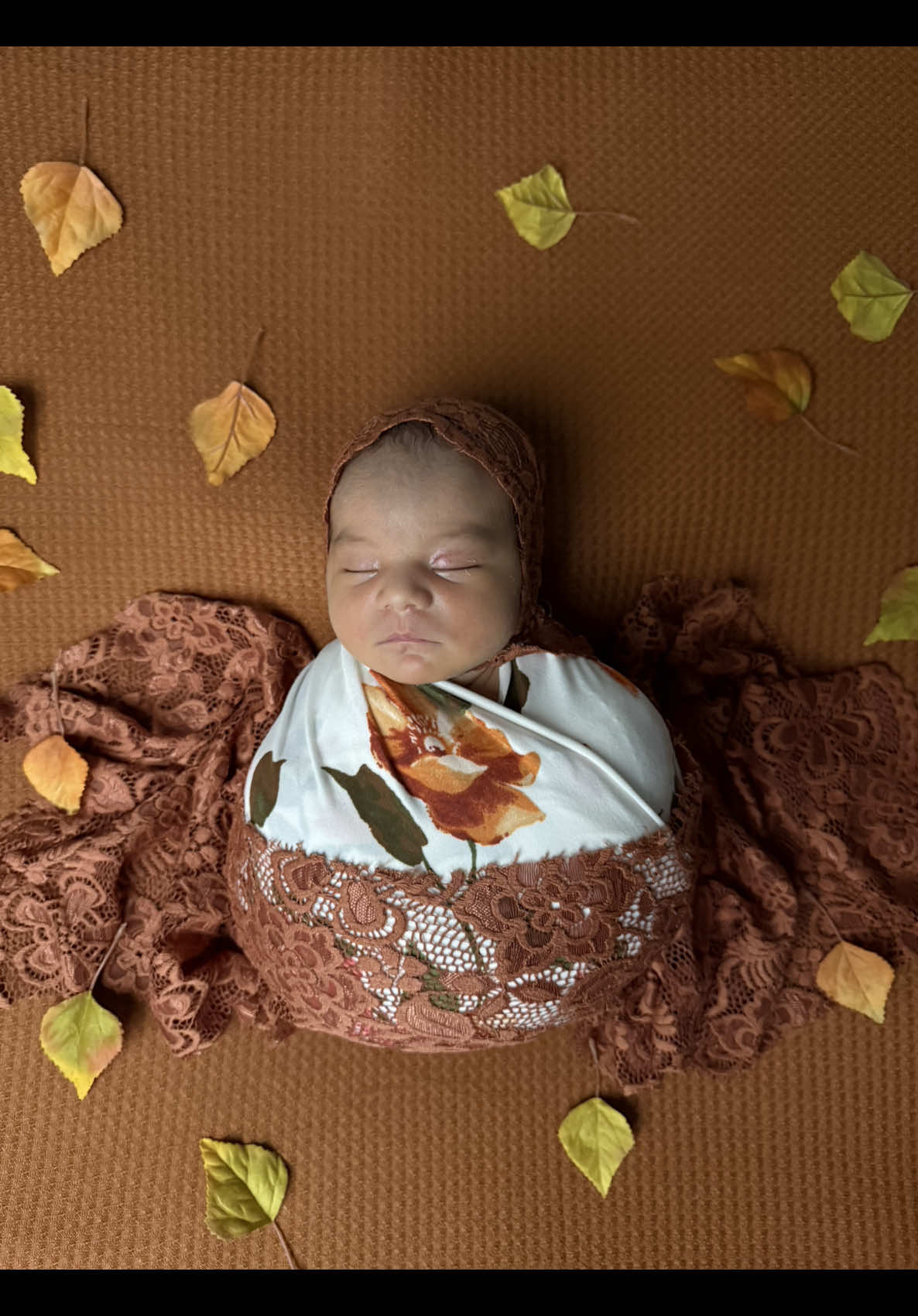 Fall baby 🍂 #fypシ #newborn #newbornphotographer #newbornphotoshoot #newbornbaby 