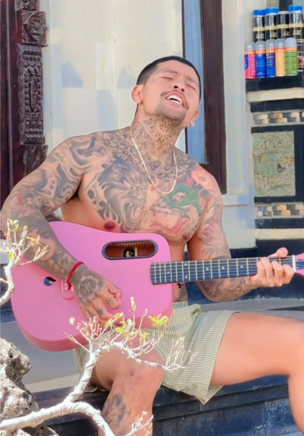 JANGAN LUPA ABSEN IA!! SAMPAI MANAKAH INI? GITARNYA ADA DI KERANJANG KUNING IA GUYS!!!