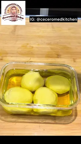 Bikinnya lama, makannya cepat, udah beli aja. Ini khusus buat yg suka bikin2 makanan, roti canai daun bawang, berlapis-lapis. #roticanai #resepceceromed #ceceromedkitchen 
