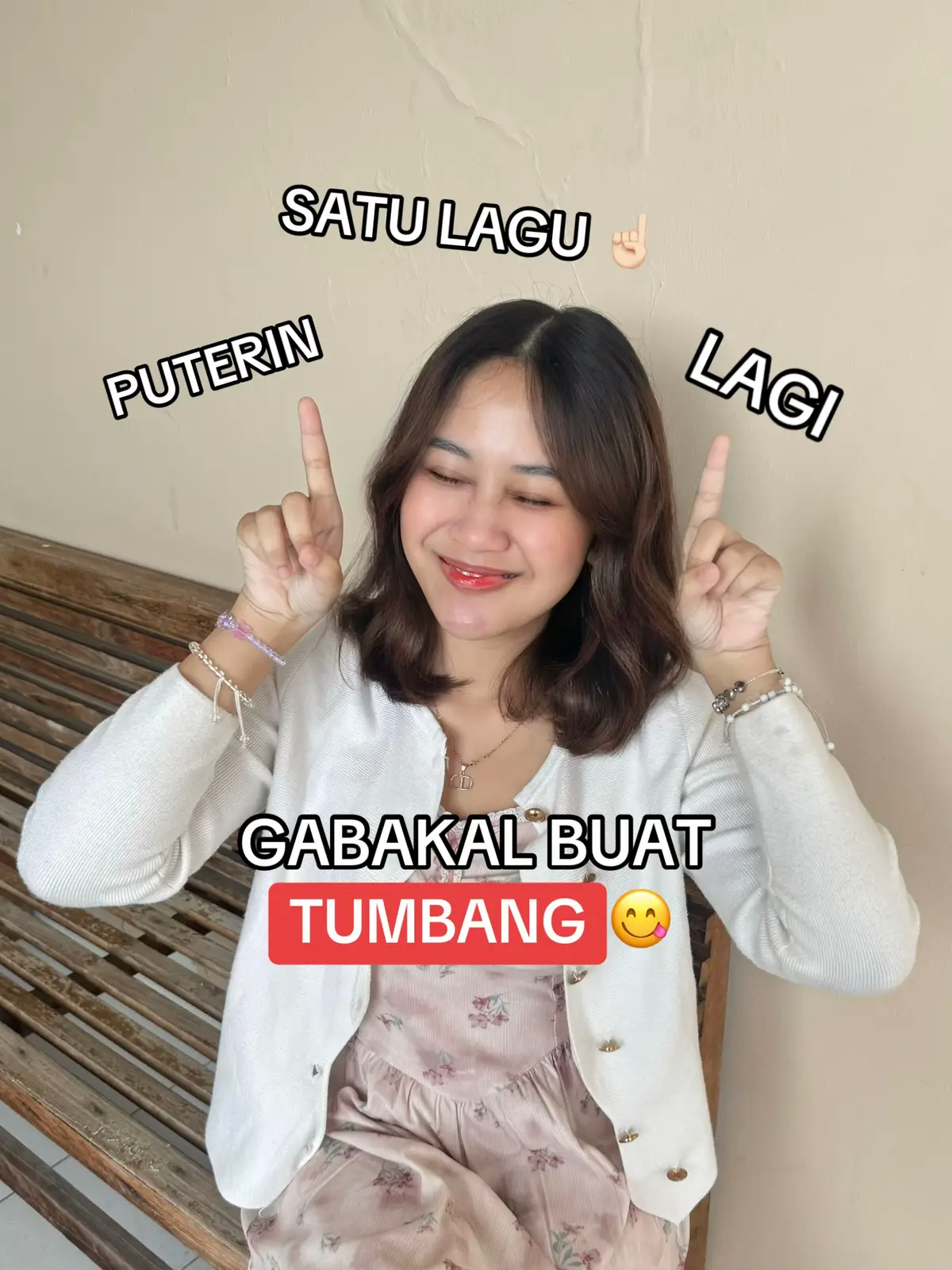 Meskipun wong kalahan tp aku tetap make pink😆🌷 #eastcape 