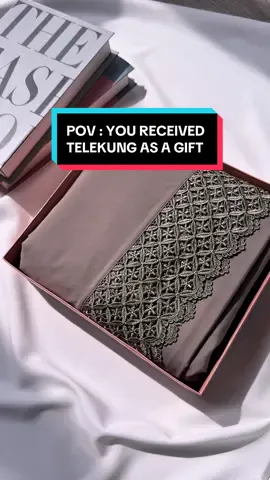 Bestnya kan dapat telekung yang cantik include box macam ni? 🥹 tak payah beli box lagi dah, sebab telekung ni one set include box ✅ senang sikit korang nak buat hadiah Nak grab telekung olivia as a gift? Klik bag kuning #zaraawliya #telekungzaraawliya #telekung #telekungcotton #telekunghadiah