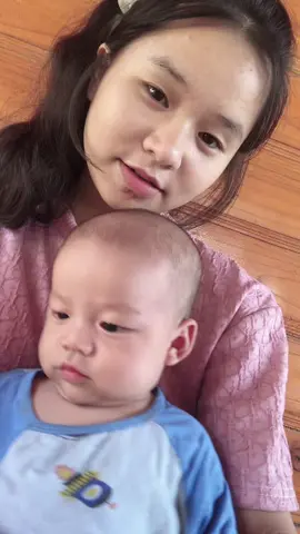 các bạn ơi xin đừng giống như tôi, đừng u mê nữa để r đánh mất đi quyền tự do nhân cách một con người 😌 #16tuoicocon4thang🙂