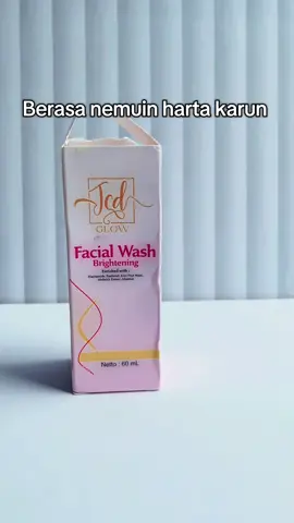 Facial wash yg ringan di wajah gak bikin ketarik 😍suka banget #jcd #jcdglow #jcdglowskincare 