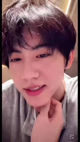 Mỗi làn lướt tới đoạn cut live cũ của bé Thừa là phải dừng lại coi đi coi lại ~ nó cứ bad mà nó cứ ngoan xinh yêu thế nào ấy 🥰 🧡🍊 #gocduphim #刘轩丞 #liuxuancheng #luuhienthua #luuhienthualive 